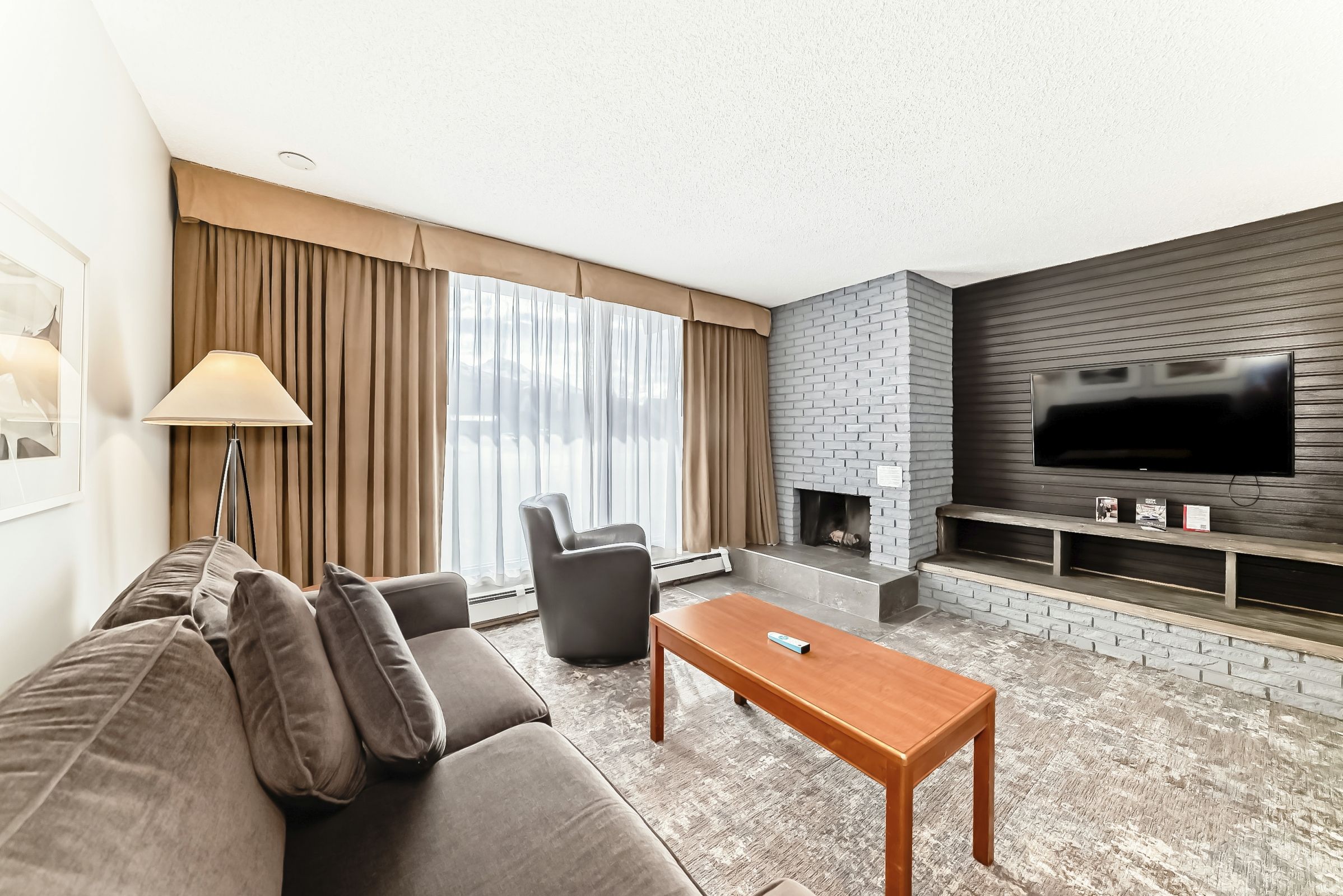 jasper inn & suites, hotel in Jasper AB