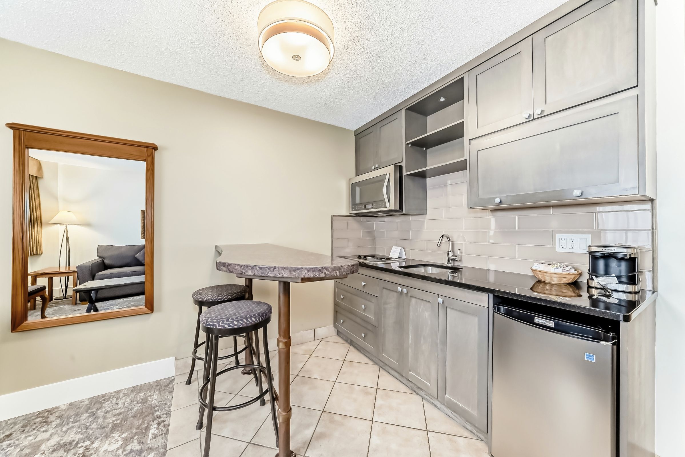 jasper inn & suites, hotel in Jasper AB